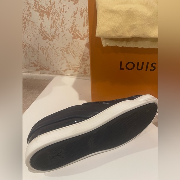 These are Denim LV skate sneakers. - Picture 9 of 14